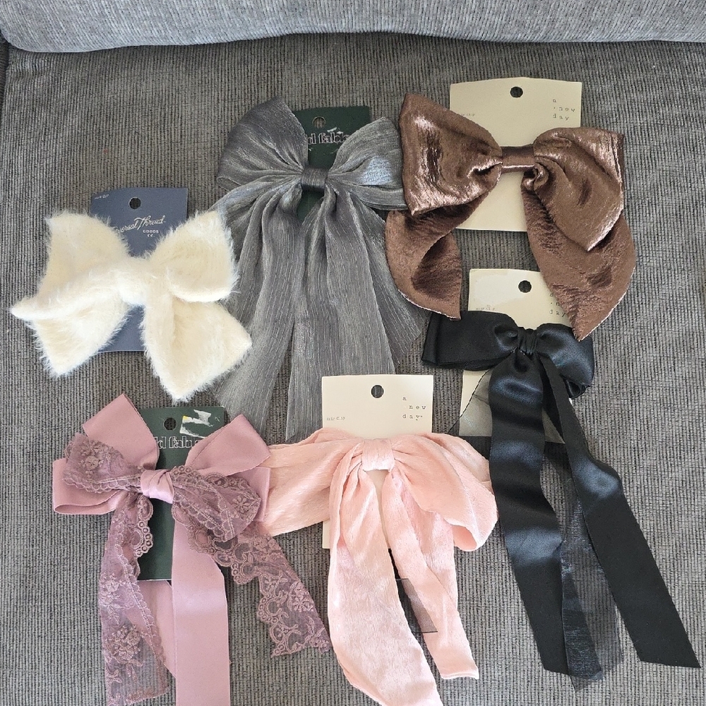 Elegant Hair Bows Set in A Variety Of Colors, 6 NWT